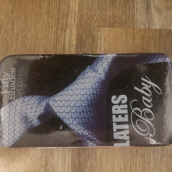 2 wallets - Picture 3 of 4